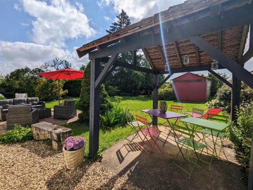 Brives House | Havre de paix en Berry avec jardin et cheminée - FR-1-591-616