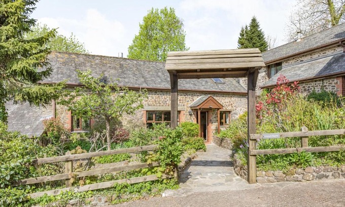 South Molton House | Hazel Barn