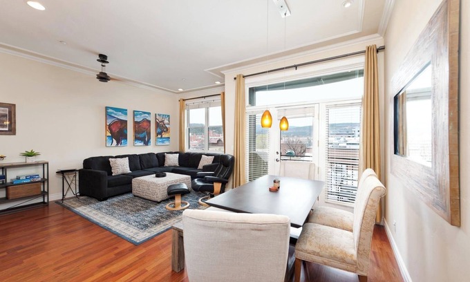 Historic Downtown Durango Condo | Heart of Downtown Durango. Luxury Condo 1 Block from Train Station. Location!