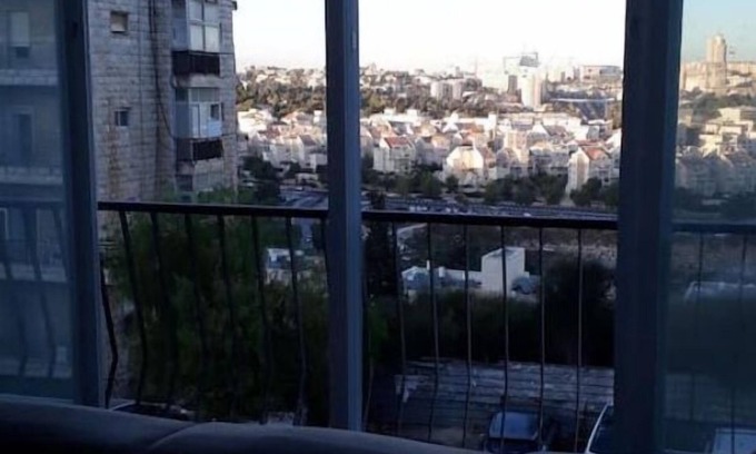 Bayit VeGan Apartment | Heart of Jerusalem 4 rooms - modern - WIFI