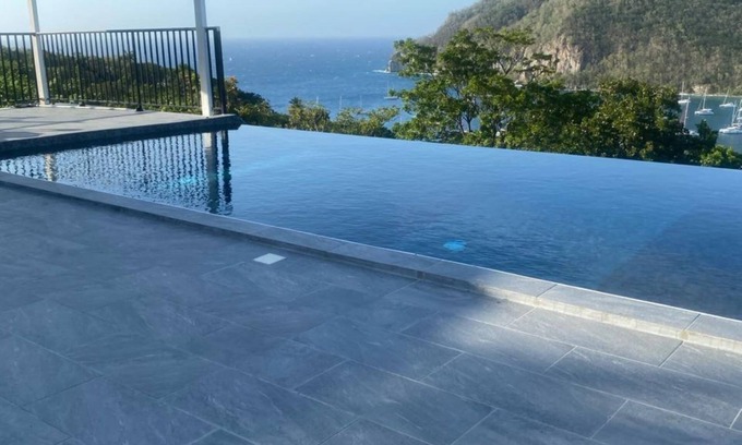 Deshaies Apartment | HEAVENLY VIEWS OF THE BAY AND MOUNTAINS OF DESHAIES