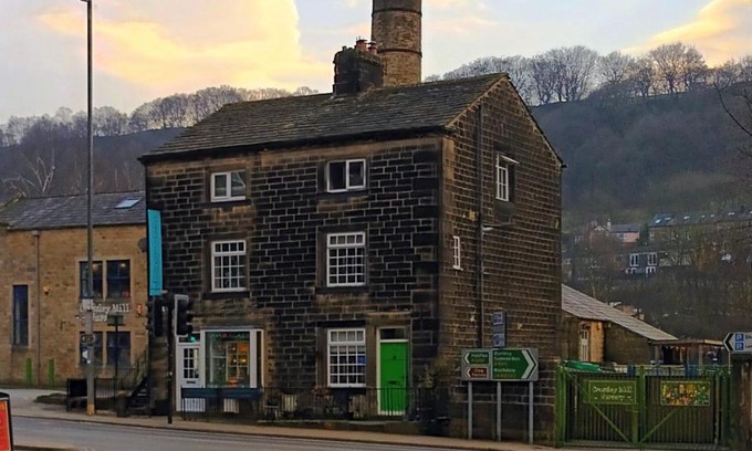 Wadsworth House | Hebden Bridge - House - Sleeps 8 - Pet Friendly