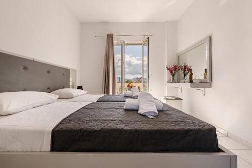 Kalamaki Apartment | Hector's studios