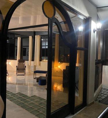 Ansermanuevo Apartment | Heinz B.