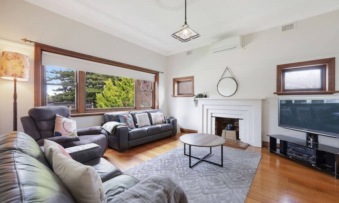 Warrnambool House | Hello Henna. A home with a large secure yard.