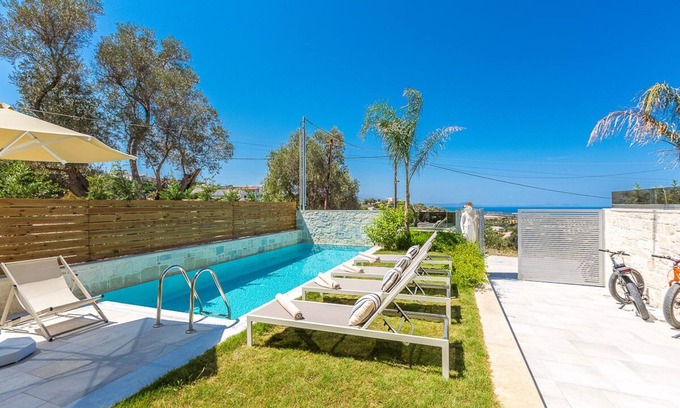 Kirianna Villa | Hera Villa, Family Paradise with Heated Pool