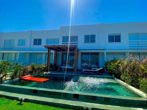 Zona Norte House | Hermosa casa en Karibana Ctg