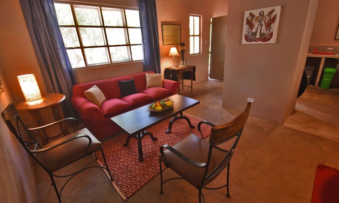 Sauce House | Hermosa casa de lujo en la selva, a orillas de la Laguna Azul.