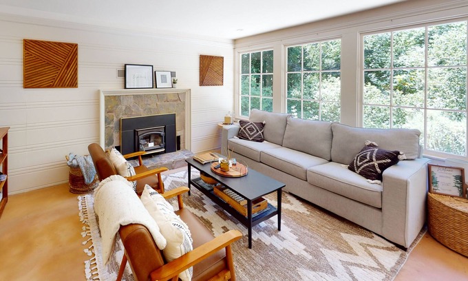 Forestville House | Hidden Acres Retreat | Secluded, dog-friendly house in Guerneville with hot tub