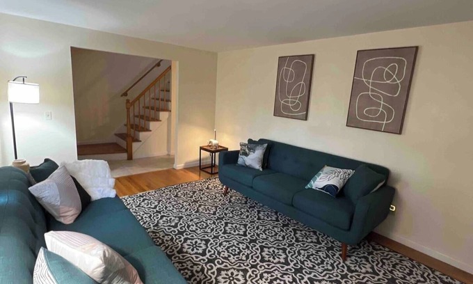 Montville House | Hidden Gem Quiet Dead-End St Near All Casino