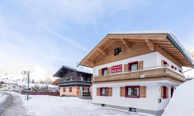 Saalbach-Hinterglemm Ski Chalet | High-quality chalet near the centre with sauna