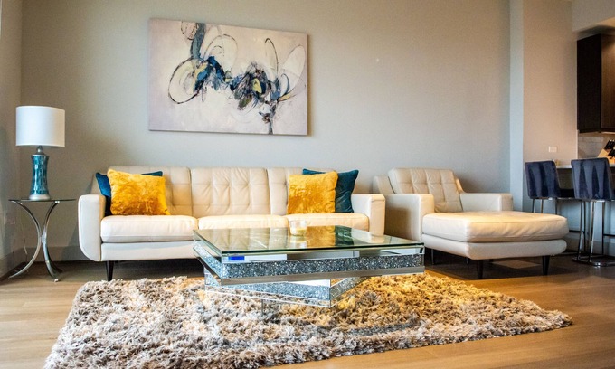 Uptown Apartment | Highrise w/amazing views of Dallas!