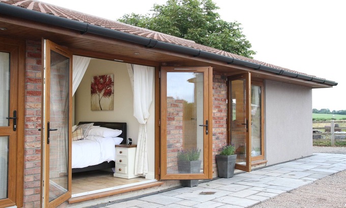 Cleeve Apartment | Hillcroft Self Catering