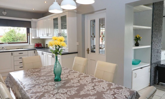 Dromin Cottage | Hillgrove House