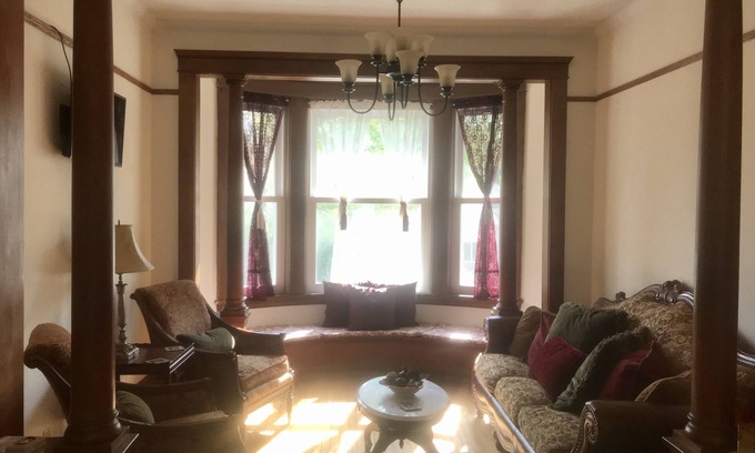 Osceola House | Historic 1880s Home