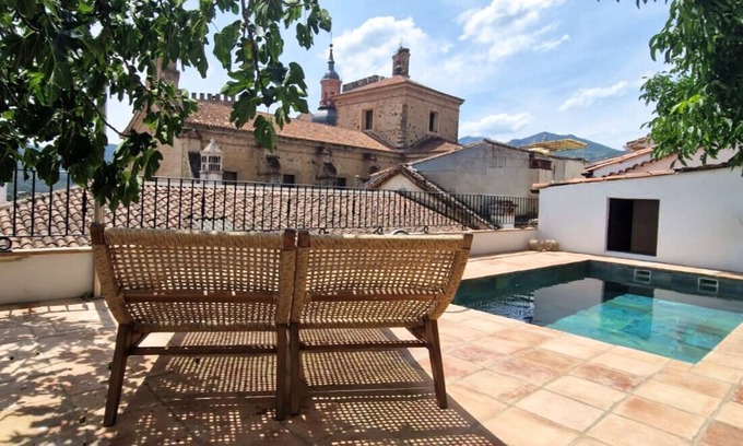 Guadalupe Cottage | Historic villas with garden in the heart of Guadeloupe.