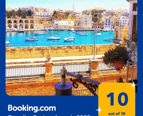 Birgu Apartment | Historic Vittoriosa Maisonette with Sea View