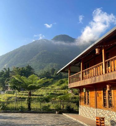 Sa Pa Cabin | Hmong Farmstay