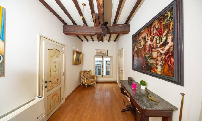 University District Apartment | HOFMARKGRAAF - Unique apartment in historic Antwerp mansion