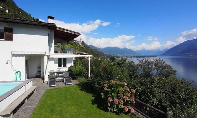 Porto Ronco Apartment | Holiday apartment Ronco sopra Ascona for 1 - 6 persons with 2 bedrooms - Multistorey holiday home/ma