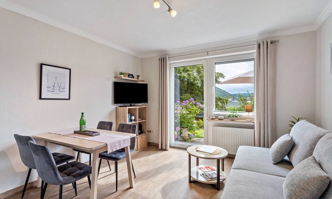 Ortsmitte Apartment | Holiday Apartments Löwenstein FeWo 3 with Private Terrace, Shared Garden and Wi-Fi