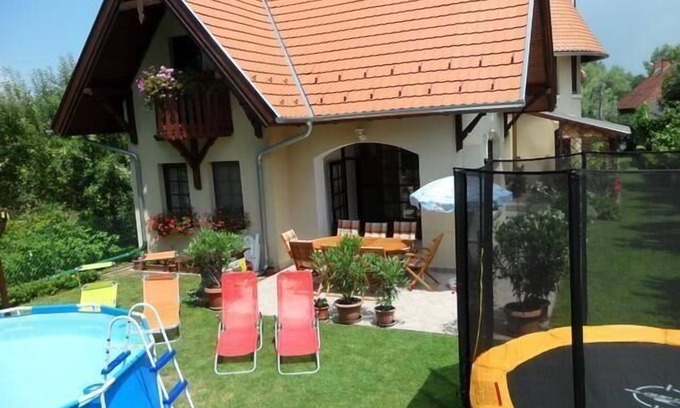 Balatonfoldvar Apartment | Holiday apartment Balatonföldvár for 1 - 8 persons with 3 bedrooms - Holiday apartment