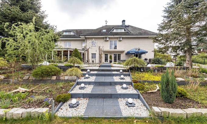 Groß Lindow Apartment | Holiday Apartment 'Am Wasser' with Lake View, Shared Terrace and Wi-Fi