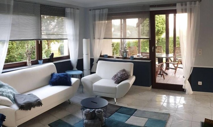 Kleineicholzheim Apartment | Holiday apartment An den Auwiesen