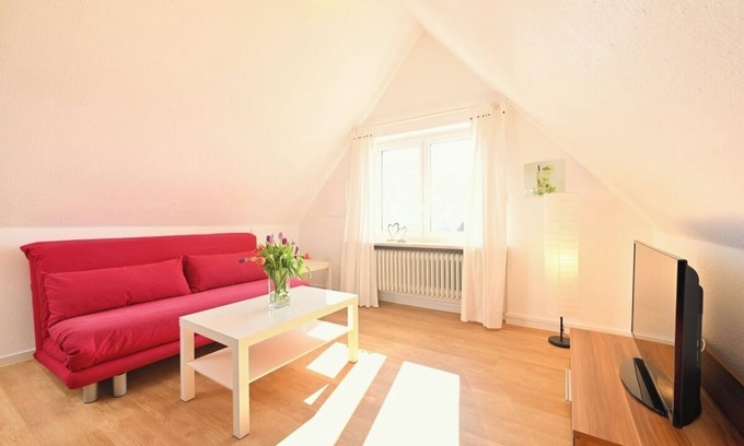 Enzisweiler Apartment | Holiday Apartment 'Dinkelbach Landhaus 1 B Sommerfeeling' with Lake View and Wi-Fi