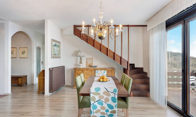 Premeno Apartment | Holiday Apartment "Gran Vista" with Lake View, Private Terrace & Wi-Fi