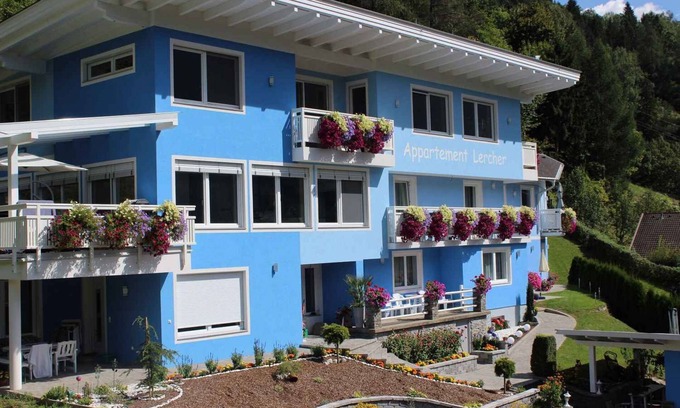 Flattach Apartment | Holiday apartment in a quiet and sunny location