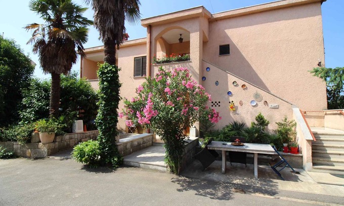 Sveti Lovrec Apartment | Holiday apartment in a quiet location with internet access