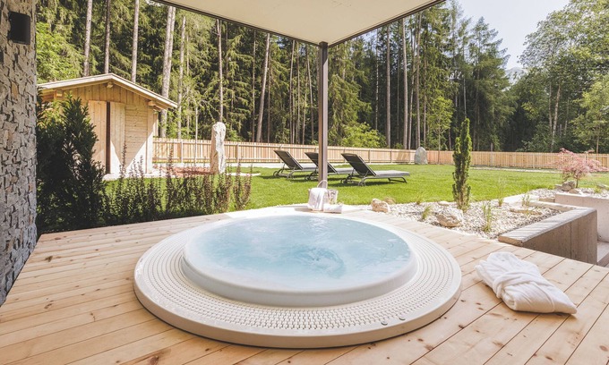 San Giovanni Apartment | Holiday Apartment 'Silva Summit' with Mountain View, Private Terrace and Wi-Fi