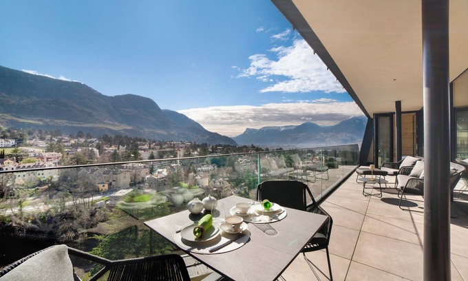 Merano Apartment | Holiday Apartment 'Levita Living Freiheit' with Mountain View and Private Terrace