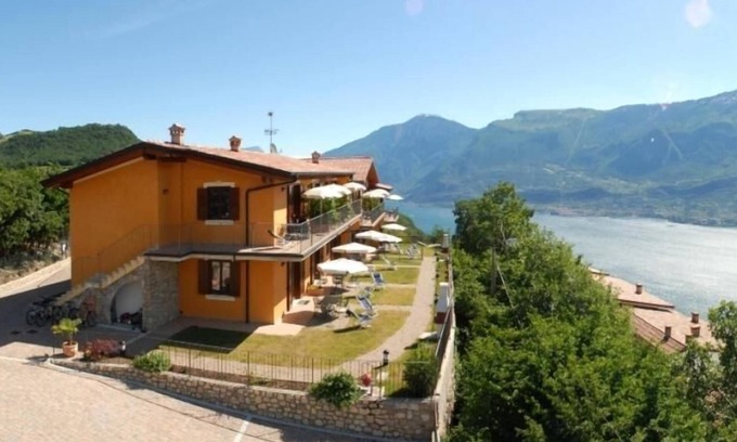 Prabione Apartment | Holiday apartment Tignale for 1 - 4 persons with 1 bedroom - Holiday apartment