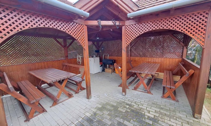 Borgata Apartment | Holiday apartment with air conditioning and Wi-Fi