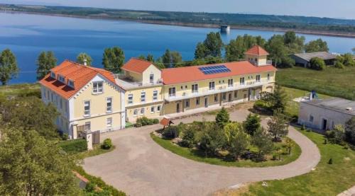 Chbany House | Holiday Centrum