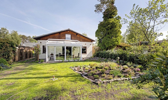 Mullrose House | Holiday Home 'Am See' with Private Terrace, Private Garden and Wi-Fi