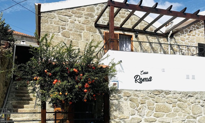 Celorico da Beira House | Holiday Home 'Casa Romã' with Mountain View, Private Terrace and Wi-Fi