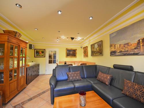 Gross Zicker House | Holiday Home Dünenrose by Interhome