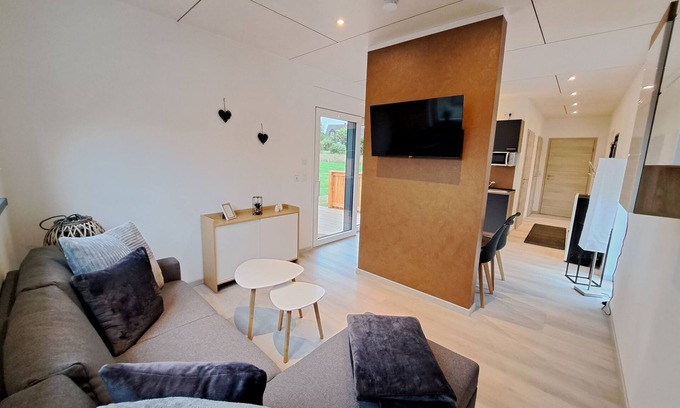 Nagel House | Holiday Home 'Fimo Haus' with Sea View, Private Terrace and Wi-Fi