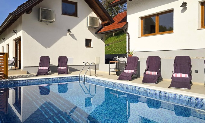 Tuheljske Toplice House | Holiday Home with pool