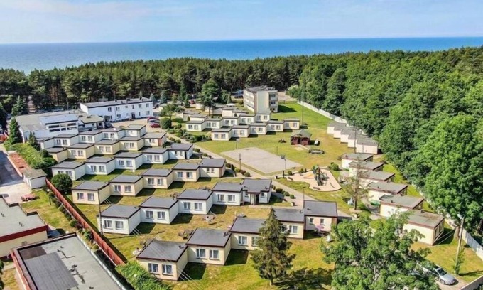 Mielno House | Holiday Home in Łazy by Seaside Beach