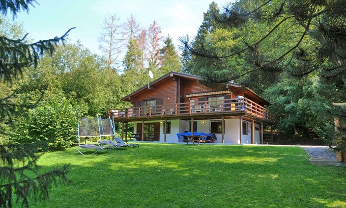 Weris House | Holiday Home in Durbuy with Garden