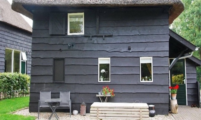 Ruinerwold House | Holiday home in former barn in Ruinerwold