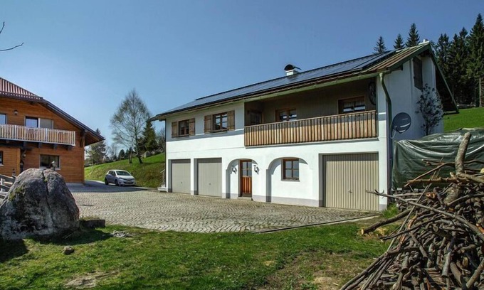 Neureichenau House | Holiday Home in Neureichenau near Bavarian Forest
