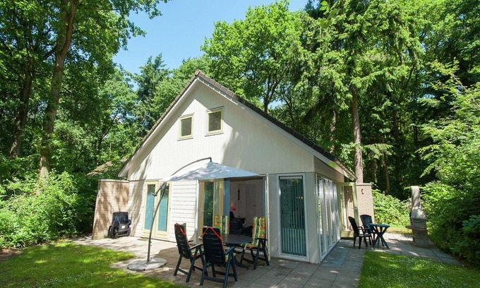 Oudemirdum House | Holiday Home in Oudemirdum by Frisian Lakes