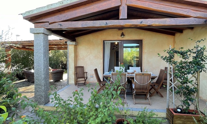 Baia Sant'Anna House | Holiday Home just 1 km far from Porto Ainu Beach