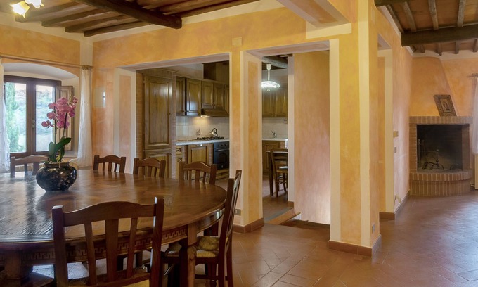 Radda in Chianti House | Holiday home 'La Colonica nel Chianti Sopra' with shared pool and garden & WiFi