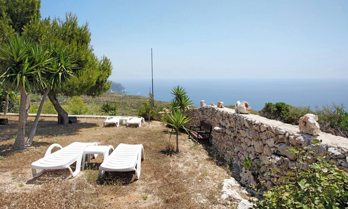 Agia Marina House | Holiday Home "Lithahiro Stone House" with Private Terrace